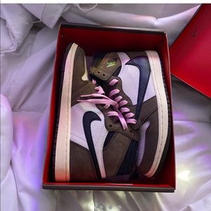 Travis Scott mocha 1s